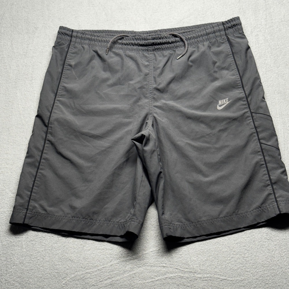 Nike Sportswear Mens Athletic Shorts Gray Mesh Lined XL 328137-061